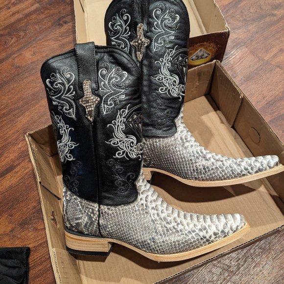 Snake skin cowboy boots - Picture 2 of 2
